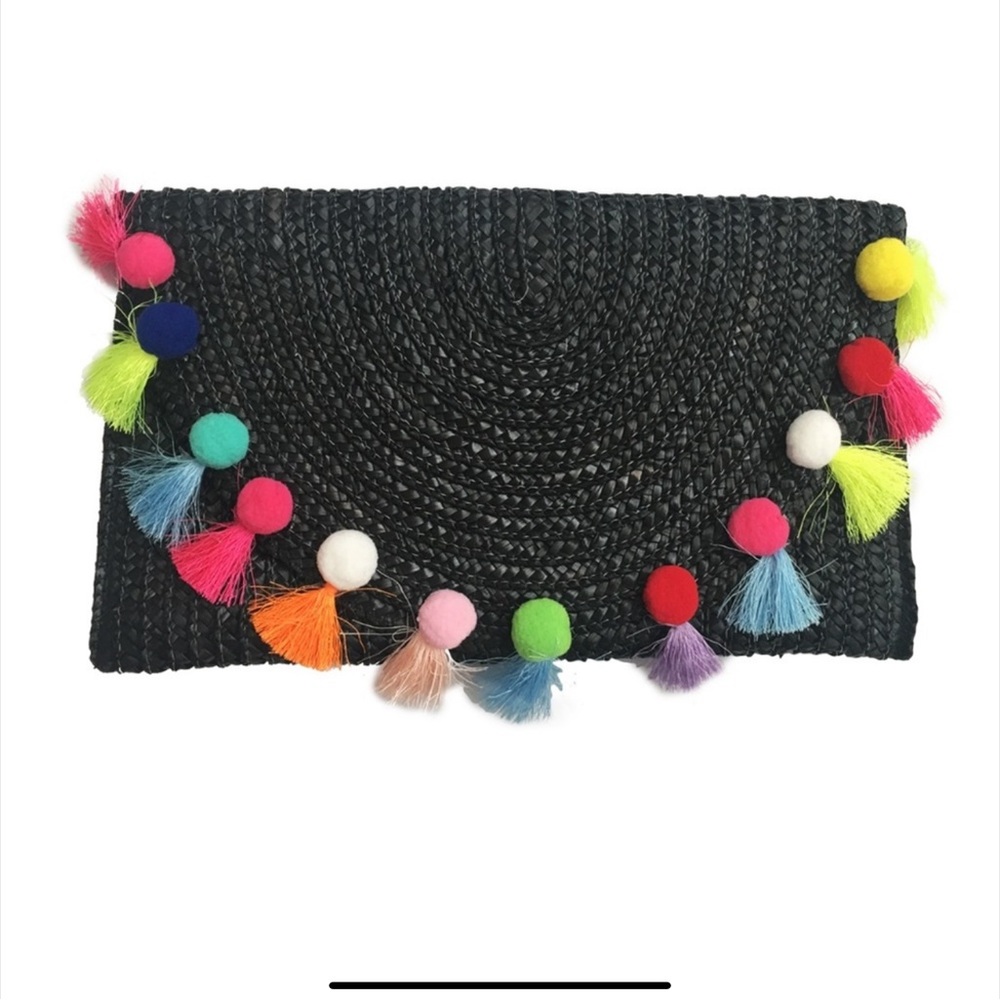 (REDUCED) PINK POM POM CLUTCH - Picture 6 of 8